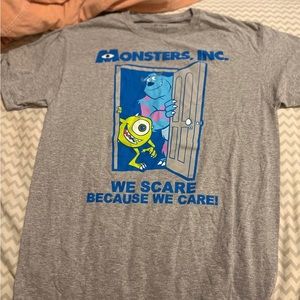 Graphic tee
